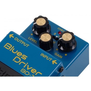 Boss bd2w blues driver...